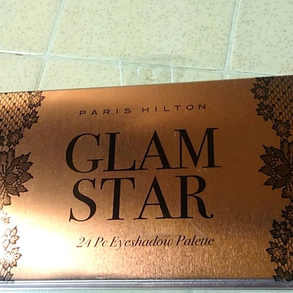 Paris Hilton | Makeup | Paris Hilton Eyeshadow Palette Glam Star 24